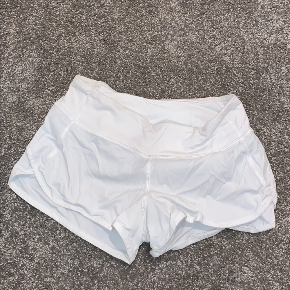 White lulu lemon short